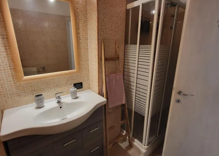 New Street House * Parma